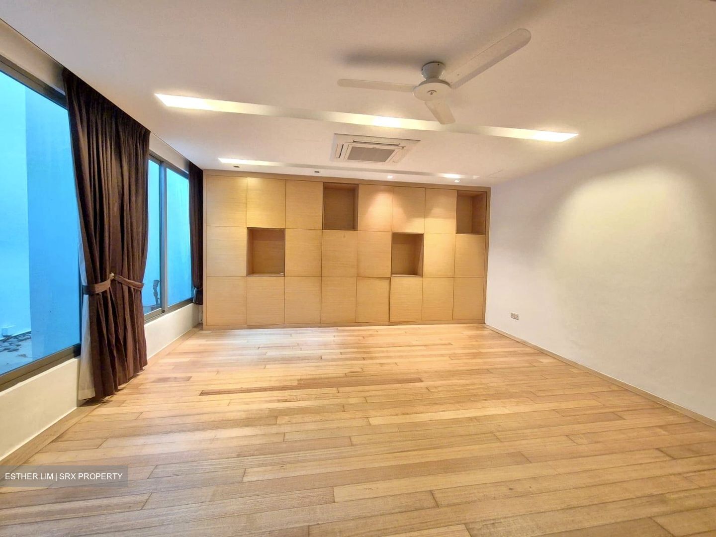 Holland Gardens (D10), Semi-Detached #636940371